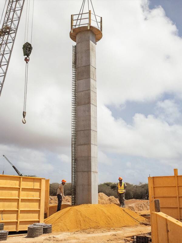 Concrete Columns - Image 5
