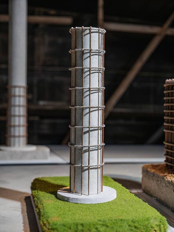 Concrete Columns - Image 4